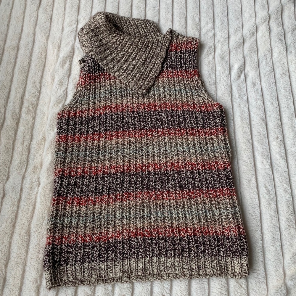 Thick cut off sweater